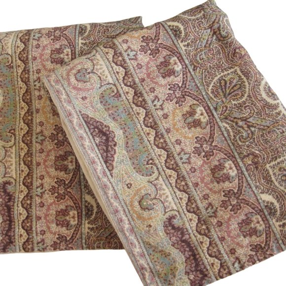 Pottery Barn Bedding 2 Pottery Barn King Pillowcases Paisley Brown